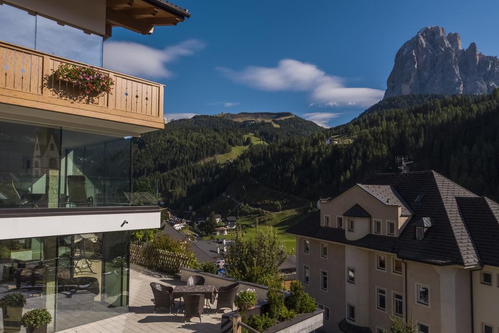 Hotel Garni Gardena - Appartments Santa Cristina Val Gardena Eksteriør bilde