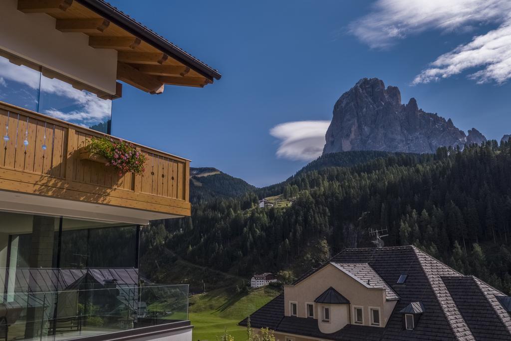 Hotel Garni Gardena - Appartments Santa Cristina Val Gardena Eksteriør bilde